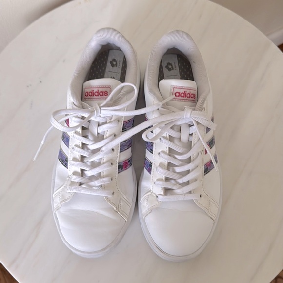 Adidas Women's Grand Court Sneakers With Floral Stripe, EGO536, US Size 7 - Picture 4 of 8